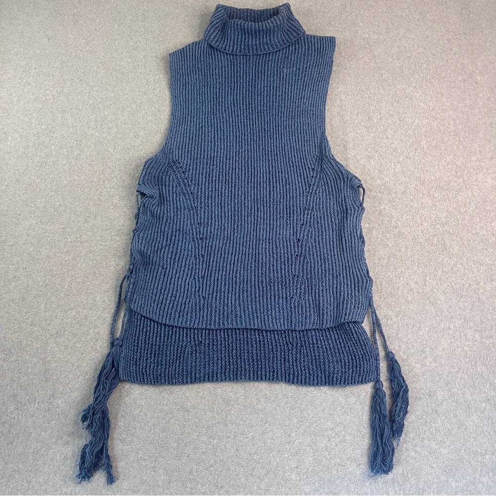 Do+Be Sleeveless Tasseled Turtleneck Sweater Side Ties NWT Blue Ribbed size M